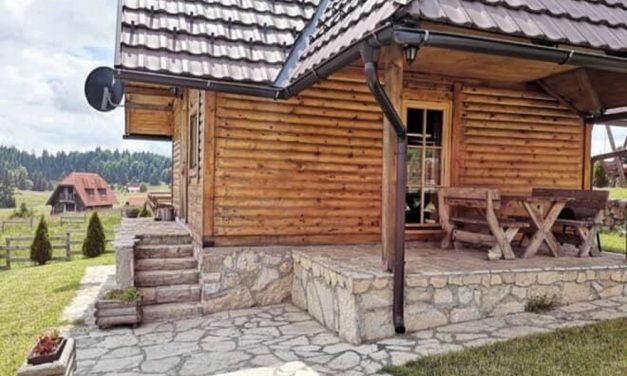 NA PRODAJU VIKENDICA NA TARI – 80m2